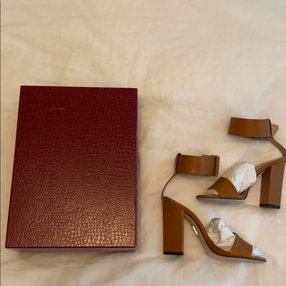 Tamara Mellon Shoes - Tamara Melon Tan Sandals 37.5